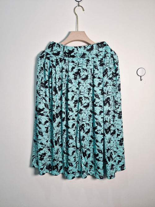 ELEPHANT CAPRIS